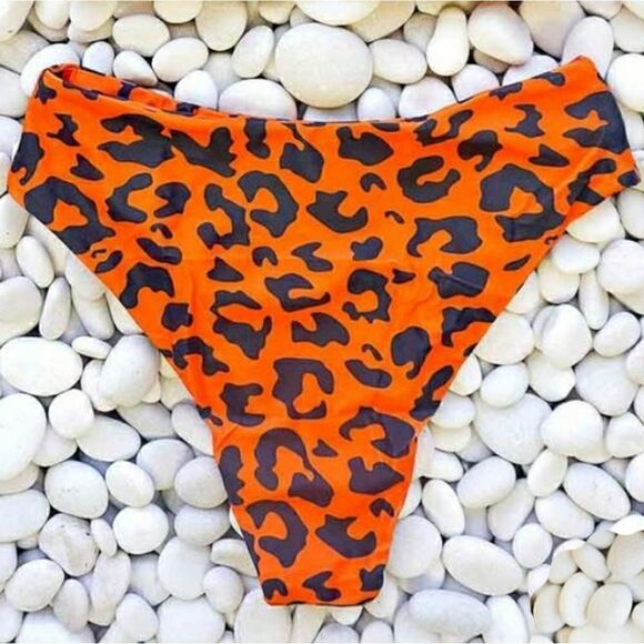 NWT XL: Cheetah Print High Waist, Bandeau Bikini Set - Picture 8 of 9